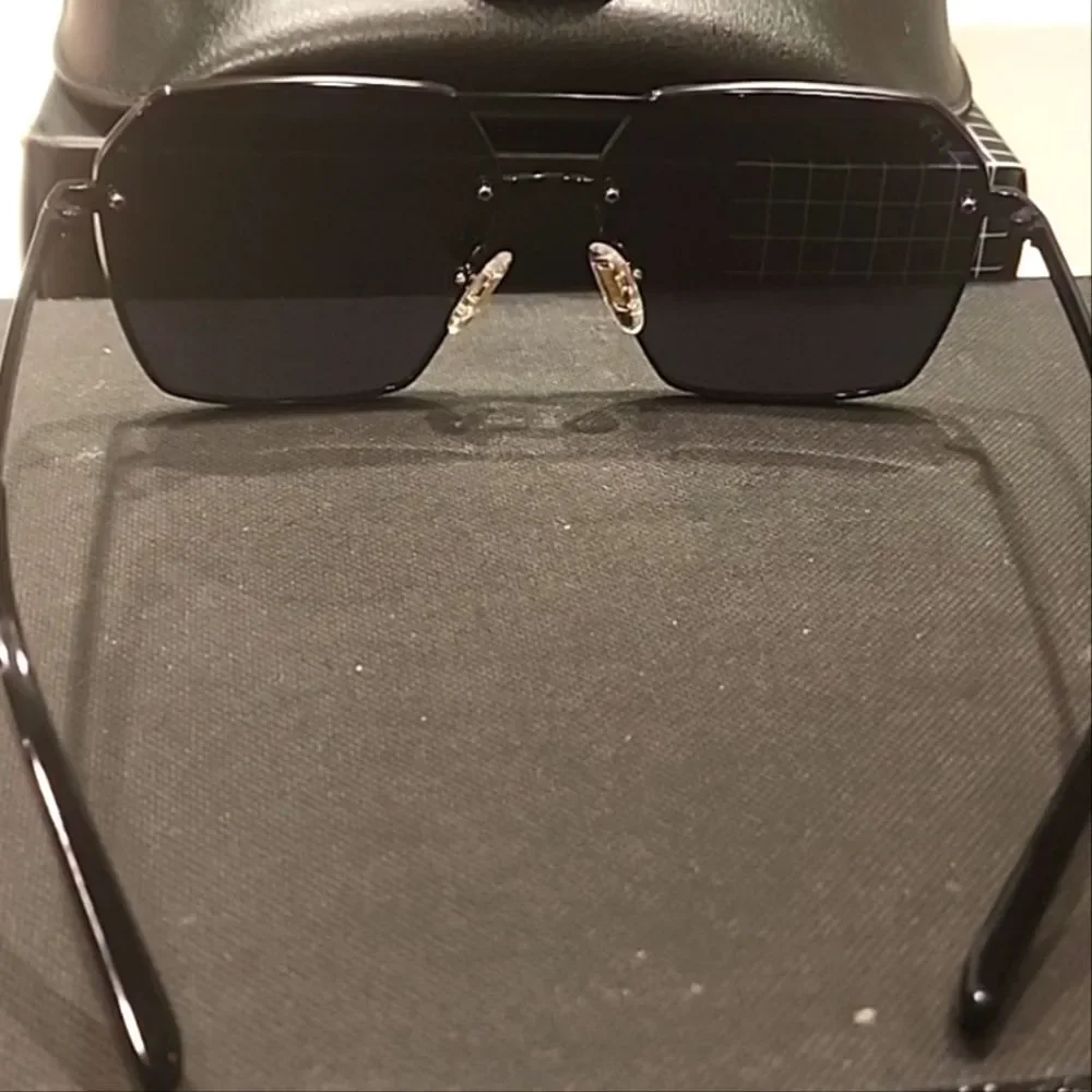 DIFF Eyewear Nolan Sunglasses-‎ Black/Grey